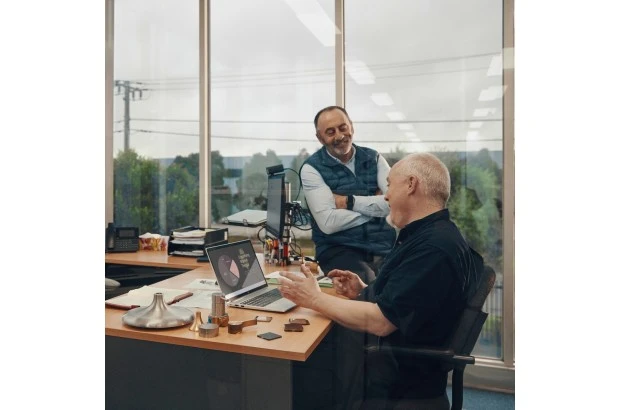 Laptop HP ProBook 470 G9 / 6Z0W8UT / Intel i5-12 / 16GB / SSD 512GB / Nvidia MX 550 / FullHD / Win 11 Pro / Srebrny