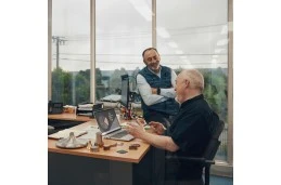 Laptop HP ProBook 470 G9 / 6Z0W8UT / Intel i5-12 / 32GB / SSD 1TB / Nvidia MX 550 / FullHD / Win 11 Pro / Srebrny