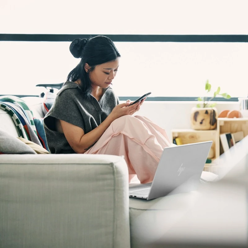 Laptop Envy HP 17-cr1005cl / 7L4H9UA / Intel i7-13 / 32GB / SSD 2TB / Nvidia RTX 3050 / FullHD / Dotyk / Win 11 / Srebrny