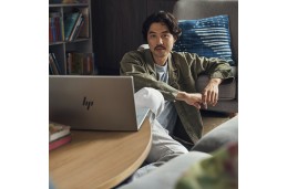 Laptop HP Envy 17-cw0023dx / 7H1T2UA / Intel i7-13 / 32GB / SSD 2TB / Intel Xe / FullHD / Dotyk / Win 11 / Srebrny