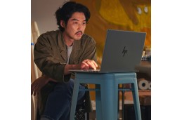 Laptop HP Envy 17-cw0023dx / 7H1T2UA / Intel i7-13 / 32GB / SSD 2TB / Intel Xe / FullHD / Dotyk / Win 11 / Srebrny