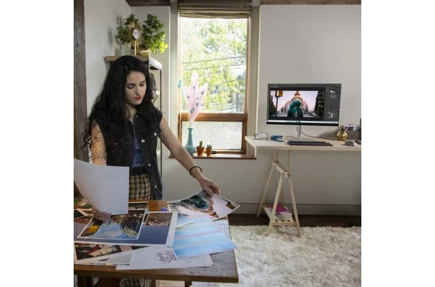 Monitor HP ​​Pavilion 27" Quantum QHD 5DQ99AS