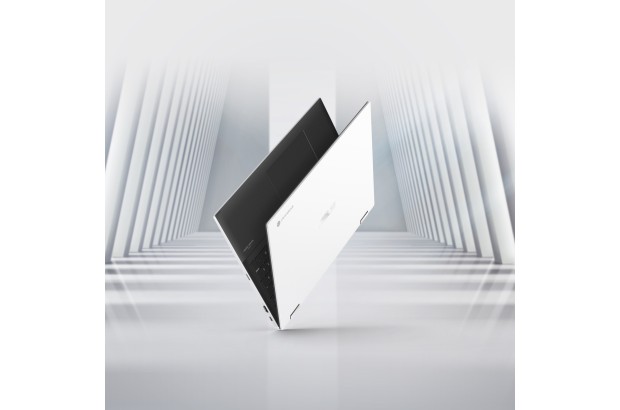 Laptop 2w1 ASUS Chromebook Flip CX5500FEA-YZ568T / Intel i5-11 / 16GB / SSD 128GB / Intel Xe / FullHD / Dotyk / Chrome Os / biał