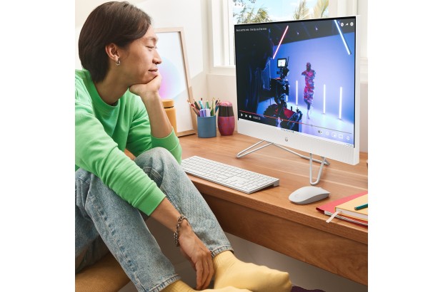 All in One HP 27-cb1046ne / 7Z7G7EA / Intel i7-12 / 8GB / SSD 512GB / Intel Xe / FullHD / FreeDos / Biały