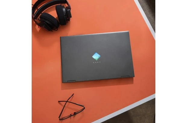 Gamingowy Laptop Omen HP 15-en1014nt / 434M6EA / Ryzen 5 / 16GB / SSD 1TB / RTX 3060 / FullHD / 144 Hz / Freedos / Czarny