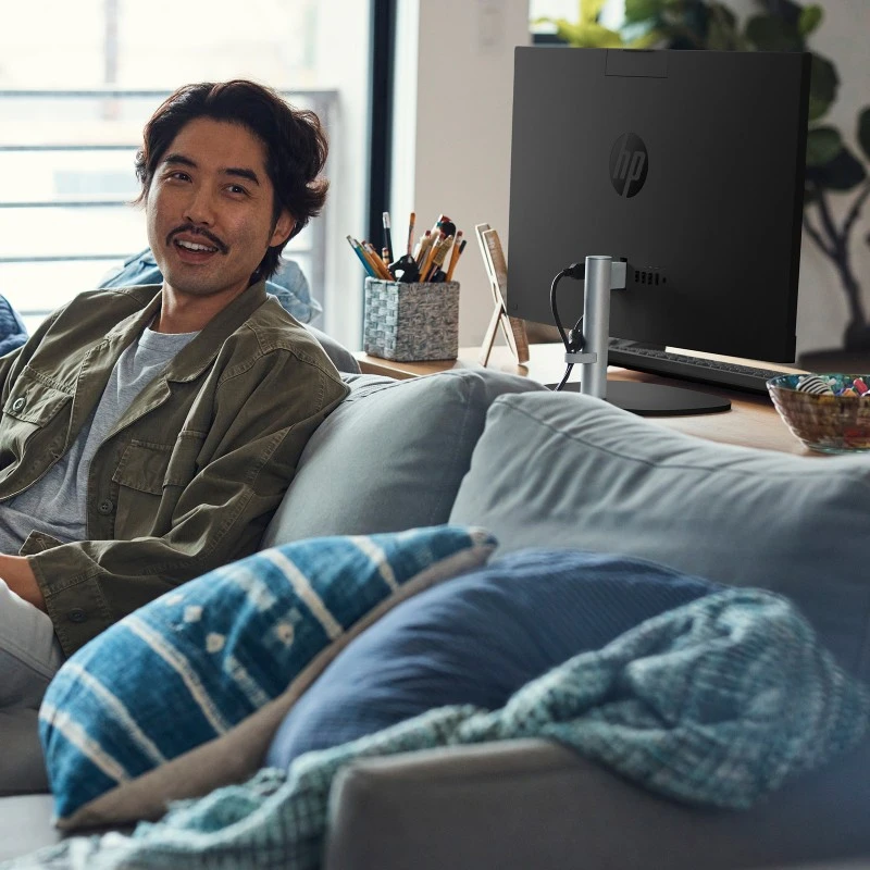 All in One HP 24-cr0005nc / 8E4P2EA / Intel i7-13 / 32GB / SSD 1TB / Intel Xe / FullHD / Win 11 / Czarny