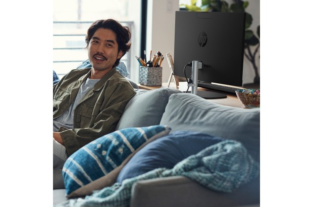 All in One HP 24-cr0002nx / 8F8P9EA / Intel i7-13 / 32GB / SSD 2TB / Intel Xe / FullHD / Win 11 / Czarny