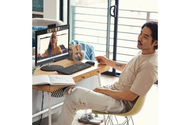 All in One 24-cr0055nd / 895R1EA / Intel i5-13 / 8GB / SSD 512 GB / Intel Xe / FullHD / Win 11 / Czarny