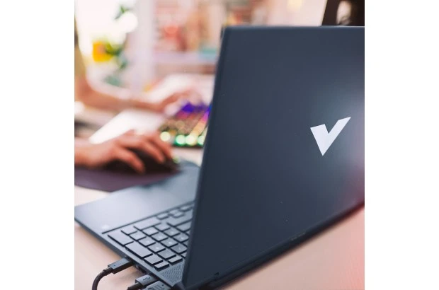 Gamingowy Laptop HP Victus 15-fb0009nq 6M2Q6EA / Ryzen 5 / 16GB / SSD 512GB / Nvidia RTX 3050 Ti / FullHD / FreeDos / Niebieski