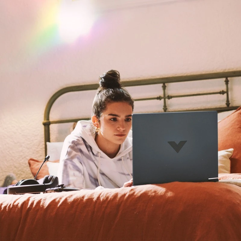 Laptop do gier HP Victus 15-fb1002ne / 8L9N8EA / Ryzen 5 / 8GB / SSD 512GB / Nvidia RTX 2050 / FullHD / Win 11 / Czarny