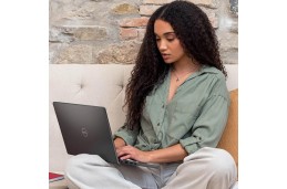 Laptop Dell Inspiron 3520 / i3520-7431BLK / Intel i7-12 / 16GB / SSD 512GB / Intel Xe / FullHD / Dotyk / Win 11 / Czarny