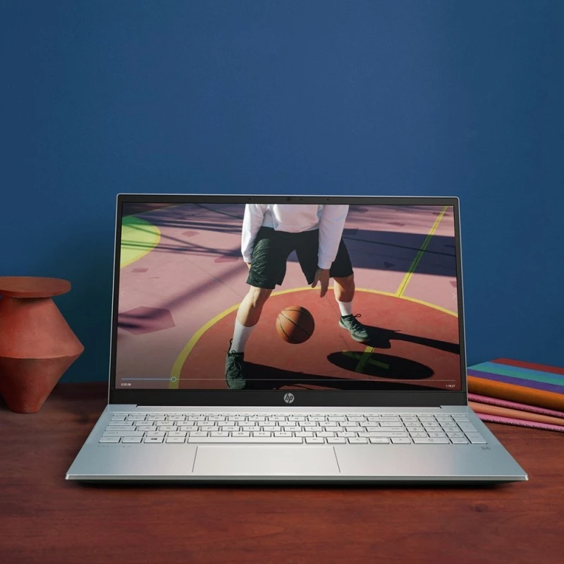 Laptop HP 15-eg300 / 9H827U8 / Intel i5-13 / 8GB / SSD 256GB / Intel Xe / FullHD / Win 11 / Srebrny