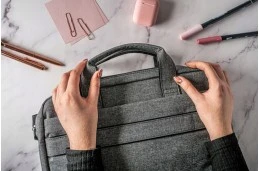 Nowoczesna ciemnoszara szara torba na etui na laptopa od 15,6" do 17"