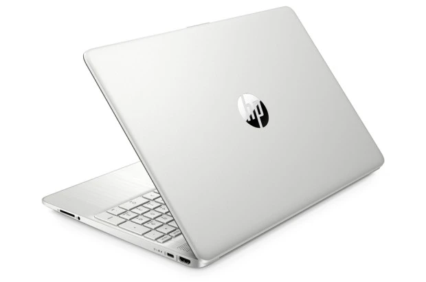 Laptop HP 15s-fq5020na / 8R520EA / Intel i3-12 / 8GB / SSD 256GB / Intel UHD / FullHD / Win 11 / Srebrny