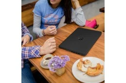 Laptop HP 15-fd0023na / 84T86EA / Intel N200 / 8GB / UFS 128GB / Intel UHD / HD / Win 11 / Czarny