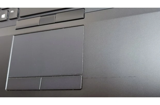 OUTLET Laptop Dell Precision 15 3510 / 740MT-1023 / Intel i7-6 / 8GB / SSD 512GB / AMD W5130M / FullHD / Win11