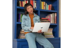 Laptop HP Pavilion 15-eh3134nw / 8F739EA / AMD Ryzen 5 / 16GB / SSD 512GB / AMD Radeon / Win 11 / Srebrny