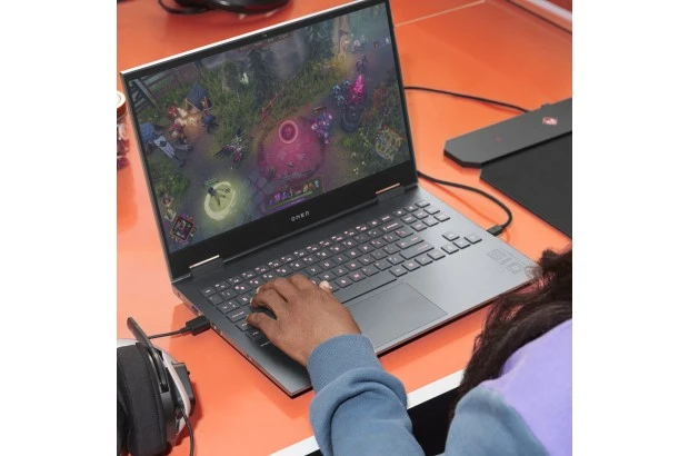 Laptop gamingowy Omen HP 15-en1000nq / 3A9E8EA / AMD Ryzen 9 / 16GB / SSD 1TB / RTX 3070 / QHD / 165Hz / FreeDos