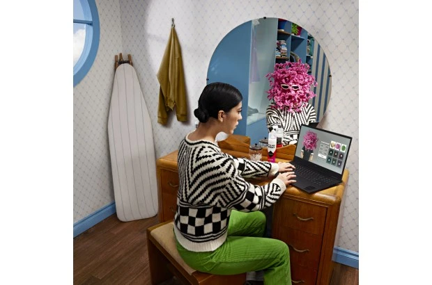 Gamingowy Laptop Omen HP 16-xd0001na / 877A5EA / AMD Ryzen 7 / 16GB / SSD 1TB / RTX 4060 / FullHD / 165Hz / Win 11