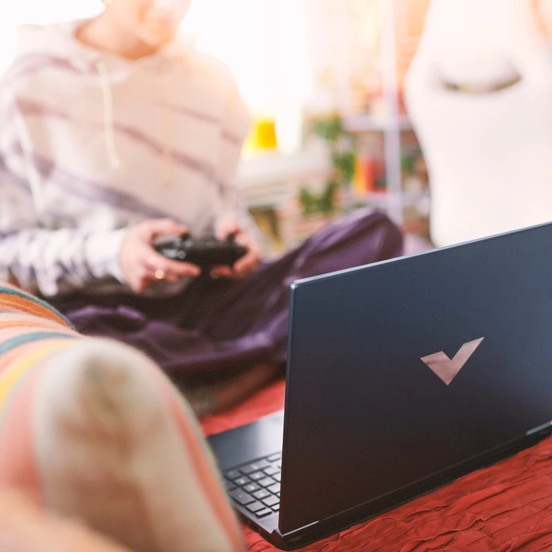 Laptop dla gracza Victus HP 15-fb1107nq / 99V16EA / AMD Ryzen 5 / 16GB / SSD 1TB / RTX 2050 / FullHD / 144Hz / FreeDos