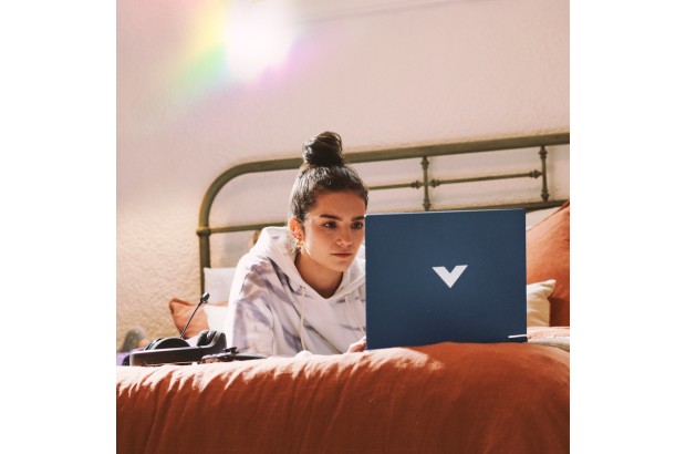 Laptop dla gracza Victus HP 15-fb1107nq / 99V16EA / AMD Ryzen 5 / 16GB / SSD 1TB / RTX 2050 / FullHD / 144Hz / FreeDos