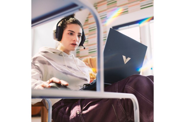 Laptop dla gracza Victus HP 15-fb1107nq / 99V16EA / AMD Ryzen 5 / 16GB / SSD 1TB / RTX 2050 / FullHD / 144Hz / FreeDos