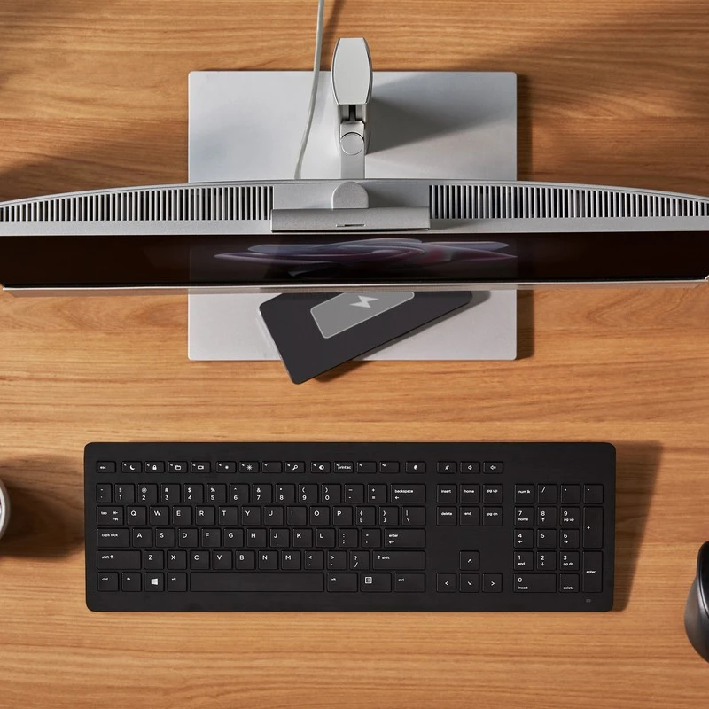 All in One HP EliteOne 840 G9 24" / 7B0R6EA / Intel i7-12 / 32GB / SSD 512GB / Intel UHD / FullHD / Win 11 Pro