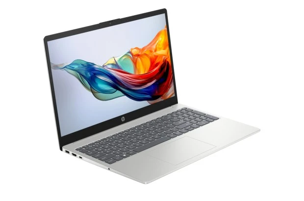 Laptop do biura HP 15-fc0003ca / 837X3UA / AMD Silver 7120U / 8GB / SSD 512GB / Radeon / FullHD / Win 11 / Srebrny
