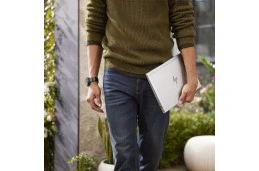 Biznesowy Laptop HP EliteBook 845 G8 / 490X0UC / AMD Ryzen 5 / 16GB / SSD 256GB / Radeon / FullHD / Win 11 Pro / Srebrny