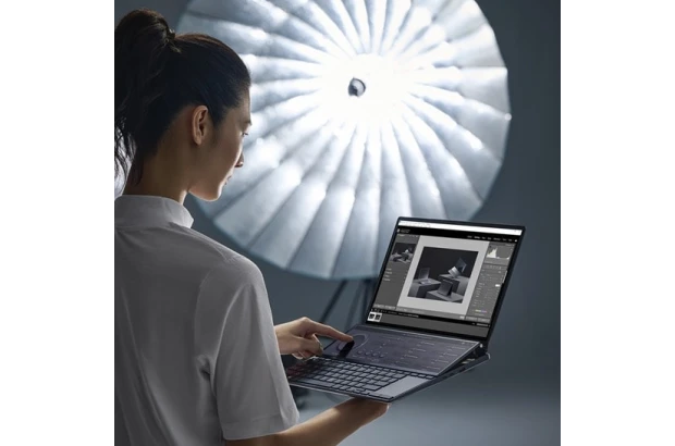 Laptop Asus ZenBook PRO 14 / UX8402VU-AS96T / Intel i9-13 / 32GB / SSD 1TB / Nvidia RTX 4050T / Dotyk / OLED / Win 11