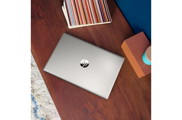 Laptop HP Pavilion 15-eh3000 / 794P2AV / AMD Ryzen 7 / 16GB / SSD 512GB / AMD Radeon / FullHD / Win 11 / Srebrny