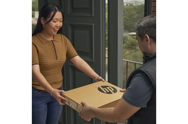 B2B Laptop HP EliteBook 860 G10 / 81A09EA / Intel i7-13 / 16GB / SSD 512GB / Intel Xe / WUXGA / Win 11 Pro / Srebrny