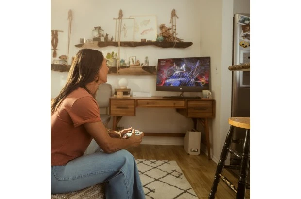 Komputer All in One HP Pavilion 32-b1701ng / 801V4EA / Intel i7-13 / 16GB / SSD 2TB / Nvidia RTX 3050 / UHD / Win 11 / Czarny