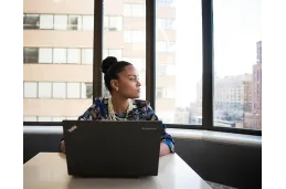 Laptop Biznesowy Lenovo ThinkPad E16 G1 / 21JTX006US / AMD Ryzen 5 / 16GB / SSD 512GB / WUXGA / Win11 Pro