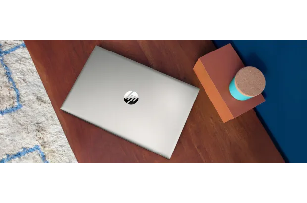 Laptop HP Pavilion 15-eg3000ca / 7P9V0UA / Intel i3-13 / 8GB / SSD 512GB / Intel Xe / FullHD / Win 11 / Srebrny