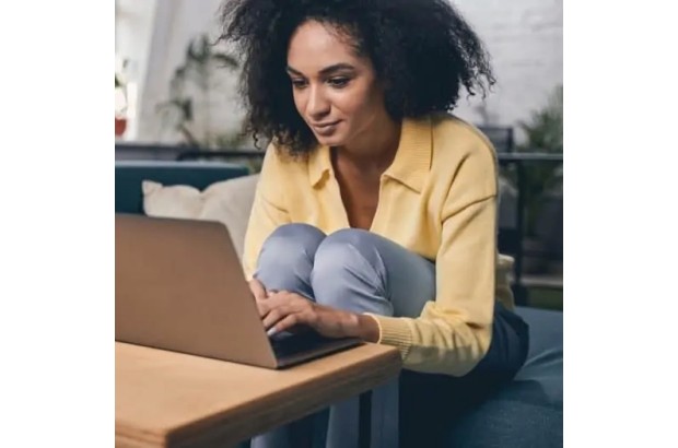 Laptop Dell Inspiron 3520 / 6HD73 / Intel i7-12 / 16GB / SSD 512GB / Intel Xe / FullHD / Win 11 / Czarny