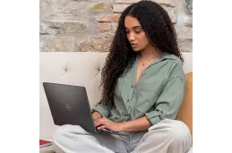 Laptop Dell Inspiron 3520 / 6HD73 / Intel i7-12 / 16GB / SSD 512GB / Intel Xe / FullHD / Win 11 / Czarny