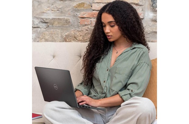 Laptop Dell Inspiron 3520 / 6HD73 / Intel i7-12 / 16GB / SSD 512GB / Intel Xe / FullHD / Win 11 / Czarny