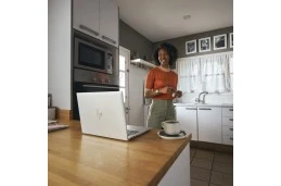 Biznesowy Laptop HP EliteBook 845 G10 / AN8Y5E8 / AMD Ryzen 5 / 32GB / SSD 512GB / Radeon / WUXGA / Win 11 Pro / Srebrny