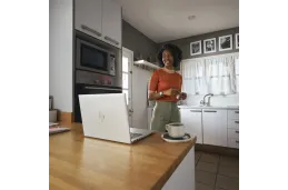 Biznesowy Laptop HP EliteBook 845 G10 / AN8Y5E8 / AMD Ryzen 5 / 32GB / SSD 1TB / Radeon / WUXGA / Win 11 Pro / Srebrny