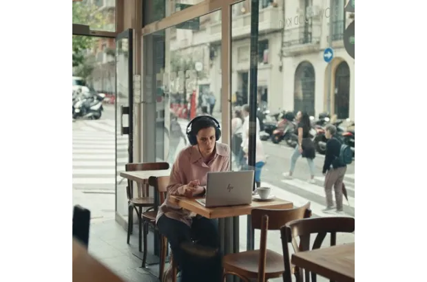 Biznesowy Laptop HP EliteBook 845 G10 / AN8Y5E8 / AMD Ryzen 5 / 32GB / SSD 1TB / Radeon / WUXGA / Win 11 Pro / Srebrny