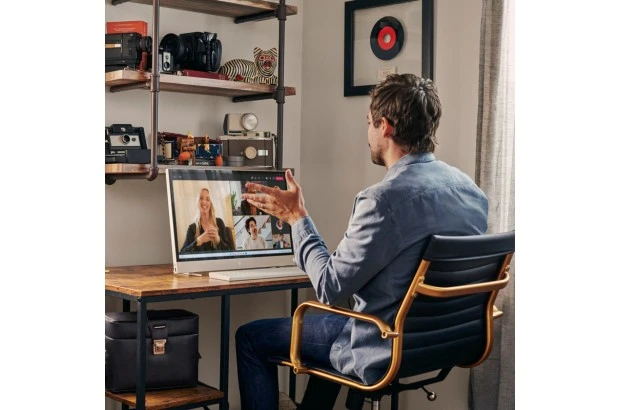 Komputer AIO HP Envy Move 24-cs0001na / 8V423EA / Intel i5-13 / 8GB / SSD 512GB / Intel UHD / QHD / Win 11 / Biały