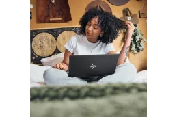 Laptop 2w1 HP Envy x360 15-EY0013 / 66B44UA / AMD Ryzen 5 / 8 GB / SSD 256GB / AMD Radeon / FullHD / Dotyk / Win 11 / Czarny