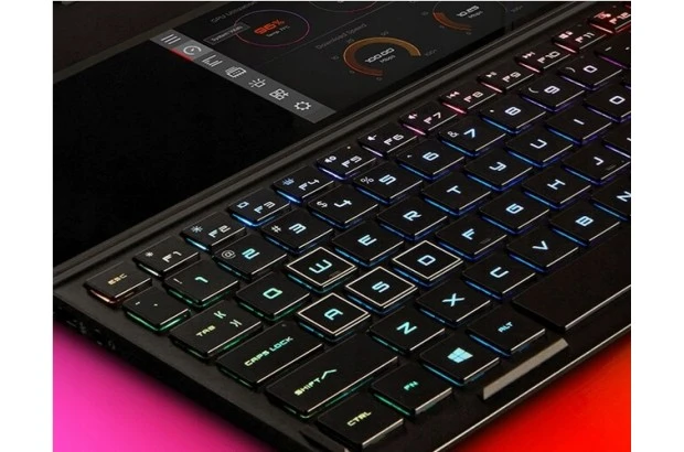 OUTLET Laptop dla gracza potężny HP OMEN X 15,6 i7-9 / 16/512 SSD RTX 2070 8GB W11 6PY73EA