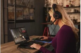 OUTLET Laptop dla gracza potężny HP OMEN X 15,6 i7-9 / 16/512 SSD RTX 2070 8GB W11 6PY73EA