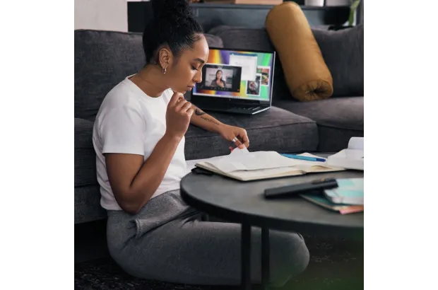 Laptop 2w1 HP Envy x360 15-EY0013 / 66B44UA / AMD Ryzen 5 / 16 GB / SSD 1TB / AMD Radeon / FullHD / Dotyk / Win 11 / Czarny