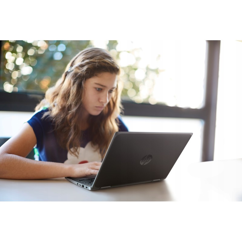 OUTLET LAPTOP do Biura HP 250 G8 INTEL 8/500GB Win11 PRO 3C3C3ES