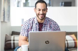 Laptop HP 17-CN i5-11/32GB/ 2TB SSD/ FHD IPS Win11 3C9N9UA