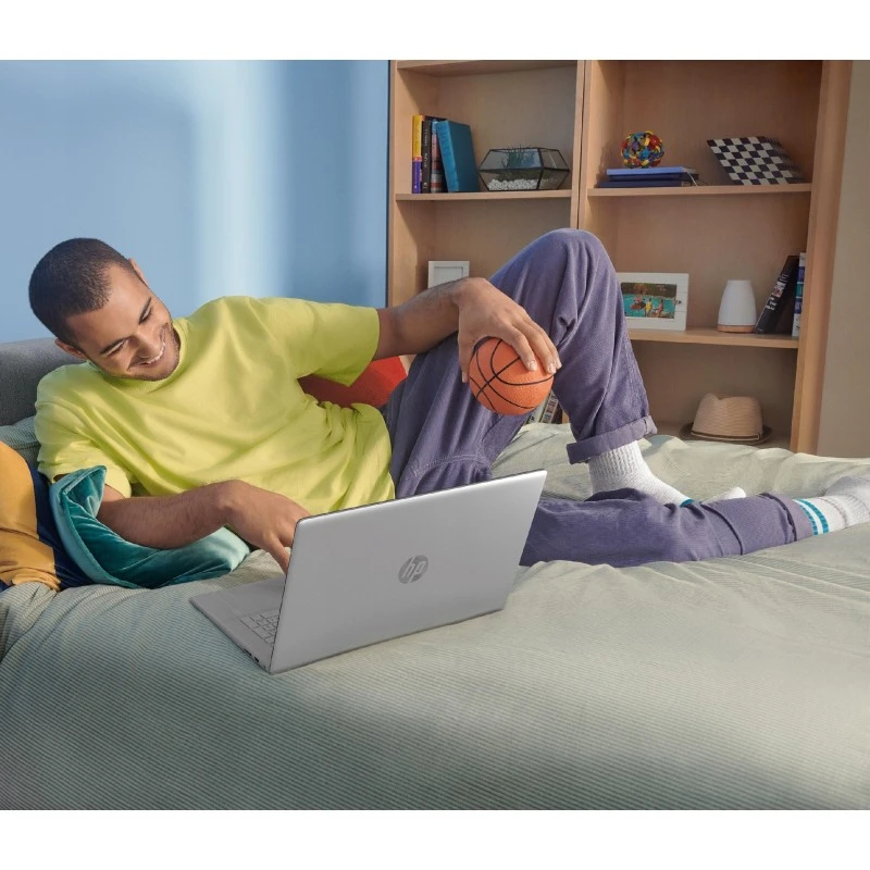 Laptop HP 17-CN i5-11/32GB/ 2TB SSD/ FHD IPS Win11 3C9N9UA