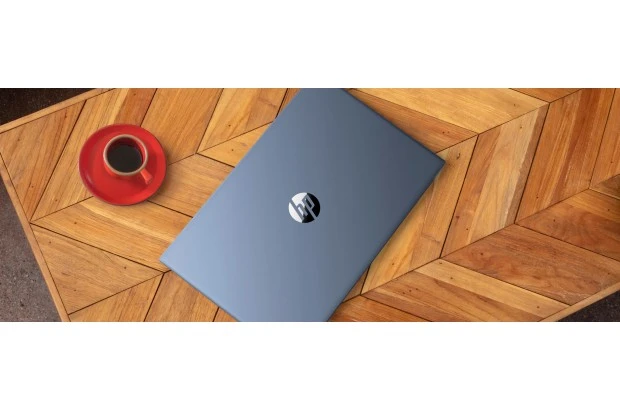 Niebieski Laptop HP 15-eh R7 FHD 1TB SSD W11 PRO 364K5UA